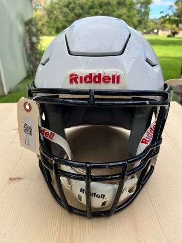 Used Youth Medium Riddell SpeedFlex Helmet