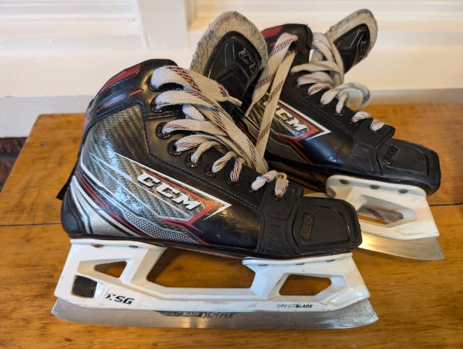 Used Junior CCM Jetspeed FT460 Hockey Goalie Skates Regular Width Size 3.5