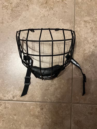 Bauer Medium Profile II Cage Black