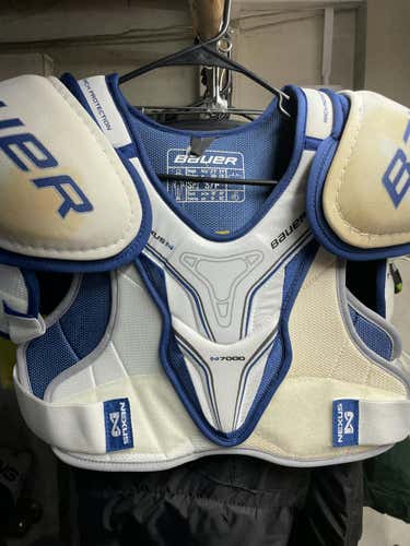 Used Bauer Nexus 7000 Sm Hockey Shoulder Pads