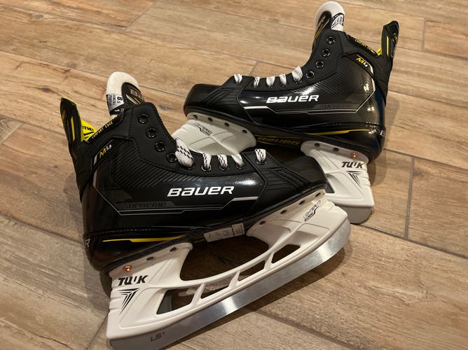 New Bauer Supreme M4 Skates 8.5 Fit 1