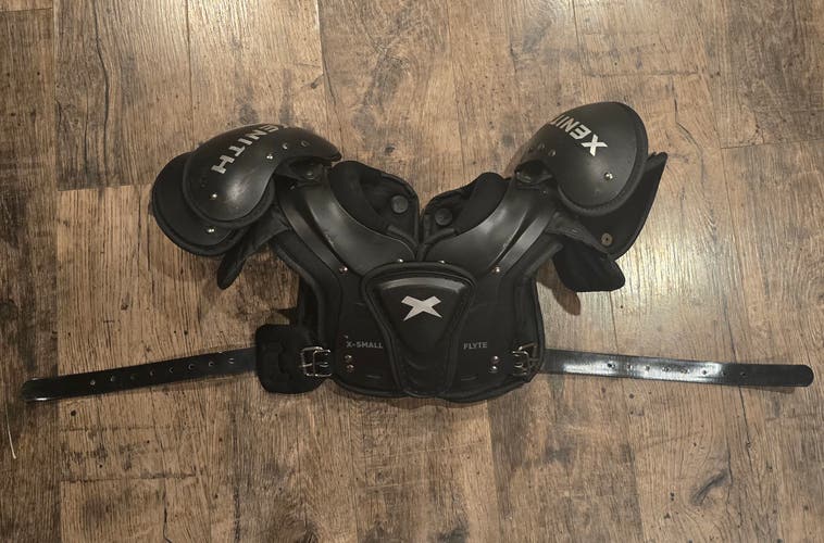 Used XS Youth Xenith Flyte Shoulder Pads