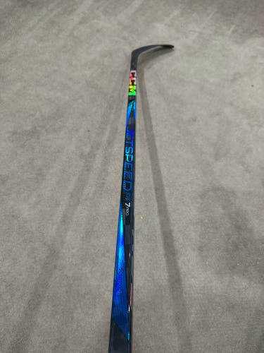 P28 70 Flex New Senior CCM Left Hand P28 JetSpeed FT7 Hockey Stick