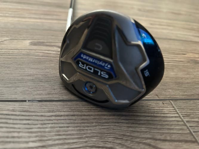 Used  TaylorMade Right Handed Uniflex 3 Wood SLDR Fairway Wood