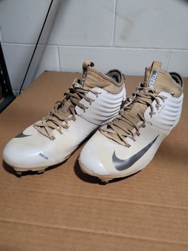 White Used Size 13 (Women's 14) Adult Men's Nike Metal Cleats