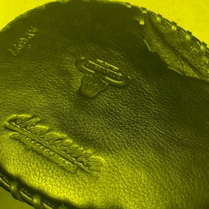 Used Akadema Professional APG97 Training Glove