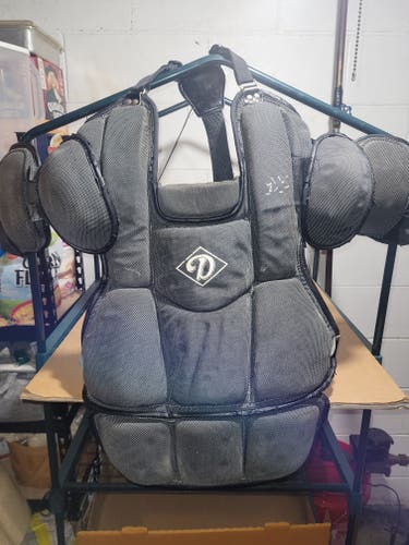 Used Diamond Sports DCP Elite Umpire Chest Protector