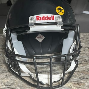 Youth Small Riddell Victor Helmet