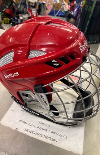 Reebok 11K Used Medium Red Helmet combo bauer true vision cage