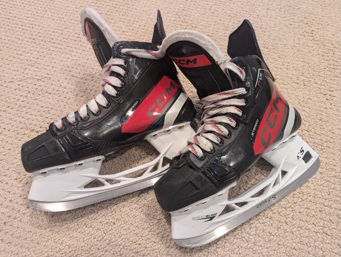 Used Senior CCM JetSpeed FT670 Hockey Skates Regular Width 7.5