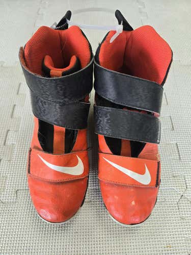 Used Nike Junior 05.5 Football Cleats