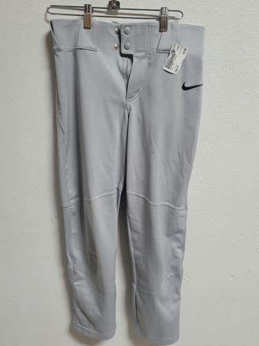 Used Nike Adult Lg Baseball And Softball Bottoms