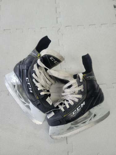 Used Ccm 9350 Skates Junior 01 Ice Hockey Skates