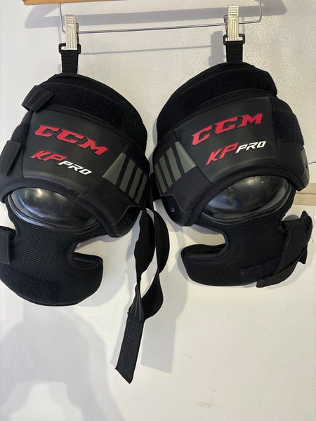 CCM goalie knee pads