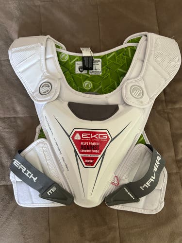 Maverik M5 EKG Speed Shoulder Pads