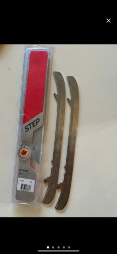 Step Steel Bauer Hockey Steel