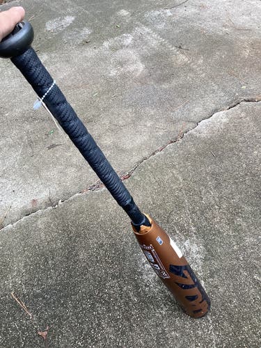 Used Kid Pitch (9YO-13YO) DeMarini Zoa Bat USSSA Certified (-8) Composite 22 oz 30"