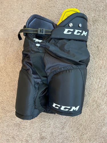 Used Senior CCM  Tacks 9040 Hockey Pants