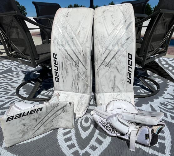 Bauer 34+ Senior Medium hyperlite goalie set