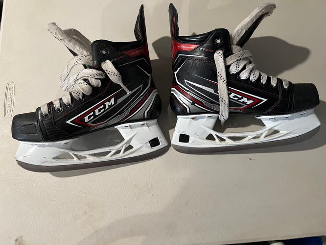 Used Junior Size 4.5 JetSpeed FT470 Hockey Skates