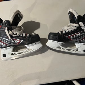 Used Junior Size 3 CCM JetSpeed FT470 Hockey Skates