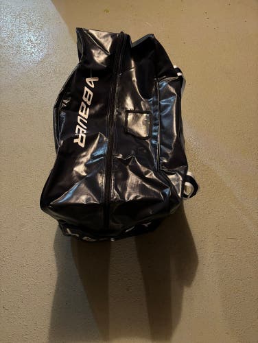 Bauer hockey bag