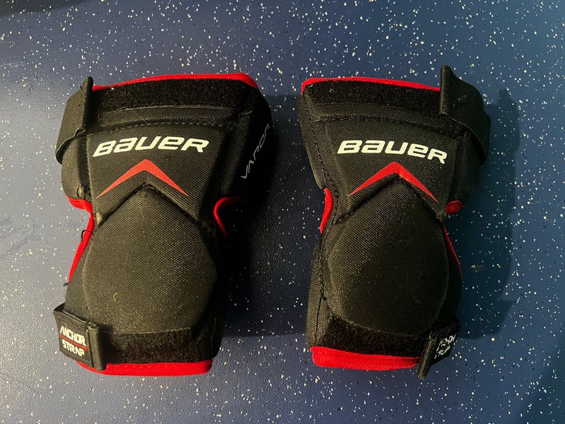 Bauer Youth Goalie Knee Protectors X900