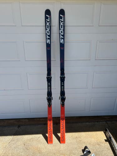 Used Stockli 207 cm Racing Skis With Bindings Max Din 20