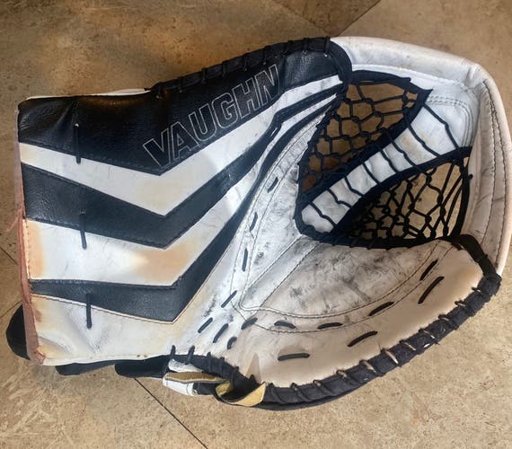 Vaughan SLR2 goalie Glove
