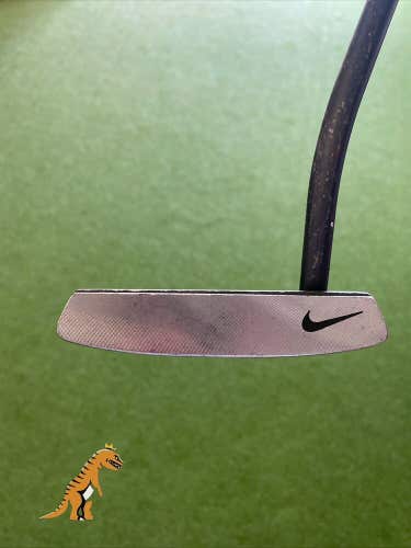 Used RH Nike iC 2010 35” Blade Putter