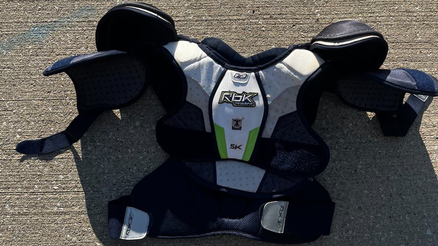 Used Large Senior Reebok 5K Shoulder Pads