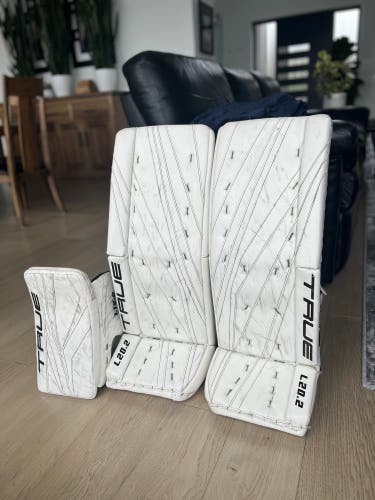 True 20.2 Pads 33”+1 (Canadian Made) and 12.2 Blocker