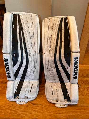 Used 24" Vaughn Ventus SLR Jr Goalie Leg Pads