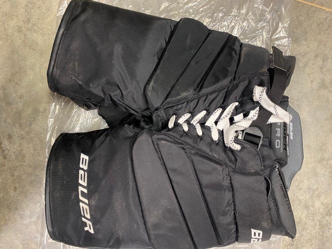 Bauer Senior Pro Goalie Pants Size SM Brand New