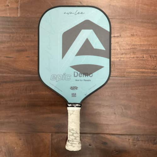 Selkirk Vanguard 2.0 Epic AvaLee Pickleball Paddle 8.1oz