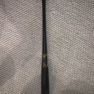 New 2023  Wood 30.5 oz 33.5" Bat