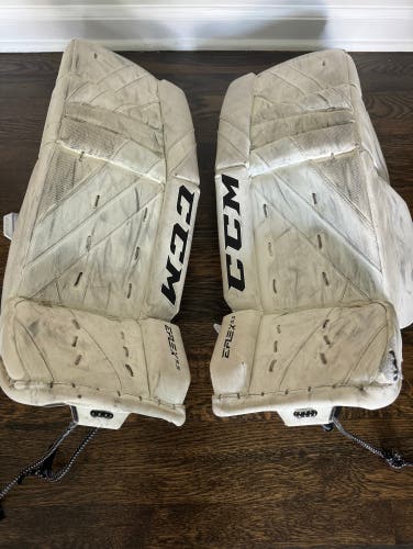 26" CCM EFLEX 5.5 Goalie Leg Pads