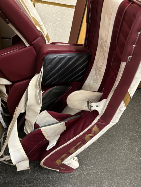 Used  CCM Pro Stock Eflex 5 Goalie Leg Pads