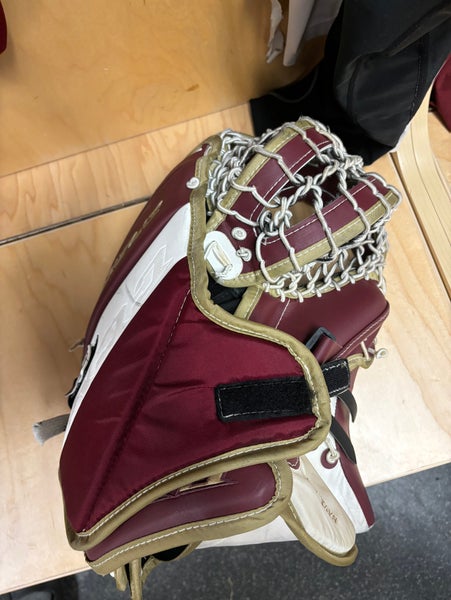 Used  CCM Pro Stock Eflex 5 Goalie Leg Pads
