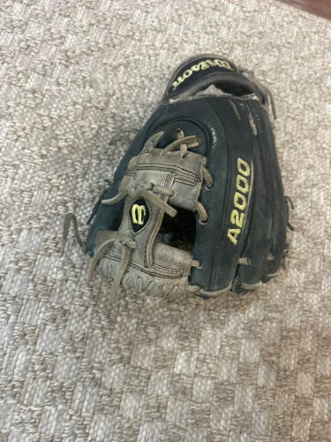 11.25 Wilson A2000