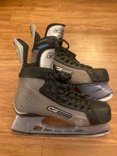 Used Senior Bauer Supreme 70 Hockey Skates Extra Wide Width 9.5