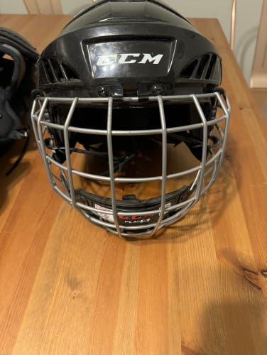 CCM FL40 Youth Helmet