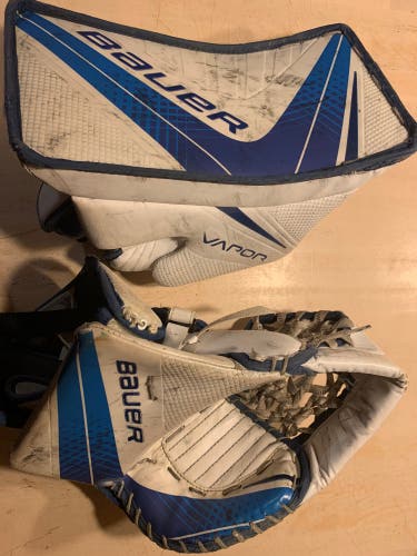 BAUER Vapor Goalie Glove Set