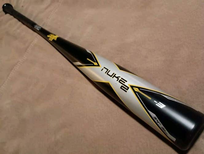 USED STINGER NUKE  2  34/31 (-3) 2 5/8" BBCOR Alloy Baseball Bat