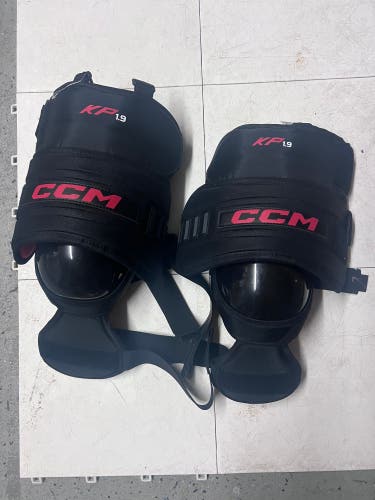 Intermediate CCM KP 1.9 Knee Guards