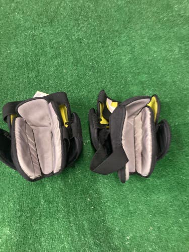 Used Warrior Knee Pads Senior Medium