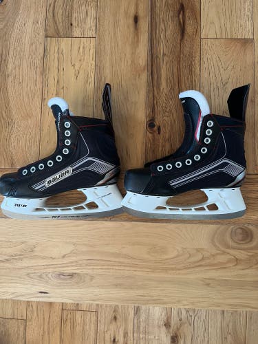 Used Senior Bauer Regular Width 5 Vapor X400 Hockey Skates