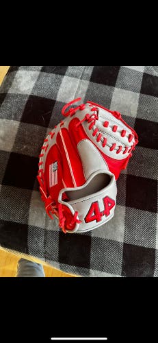 New 2023 Catcher's 32.5" Signature Series Baseball Glove