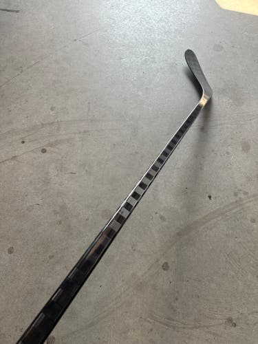 New Senior CCM Left Hand P28 77 Flex Pro Stock FT Ghost Hockey Stick Blackout Pro+