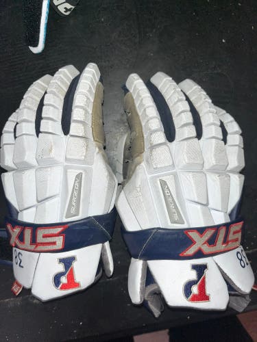 Used STX Medium Stallion 500 Lacrosse Gloves